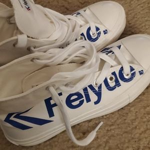 Fashionable high top sneakers